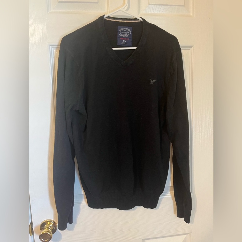 American Eagle Outfitters Men's Black V-Neck Sweater